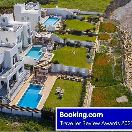 Blue Coral Beach Villas: Exclusive Oceanfront Retreat Coral Bay Exterior photo