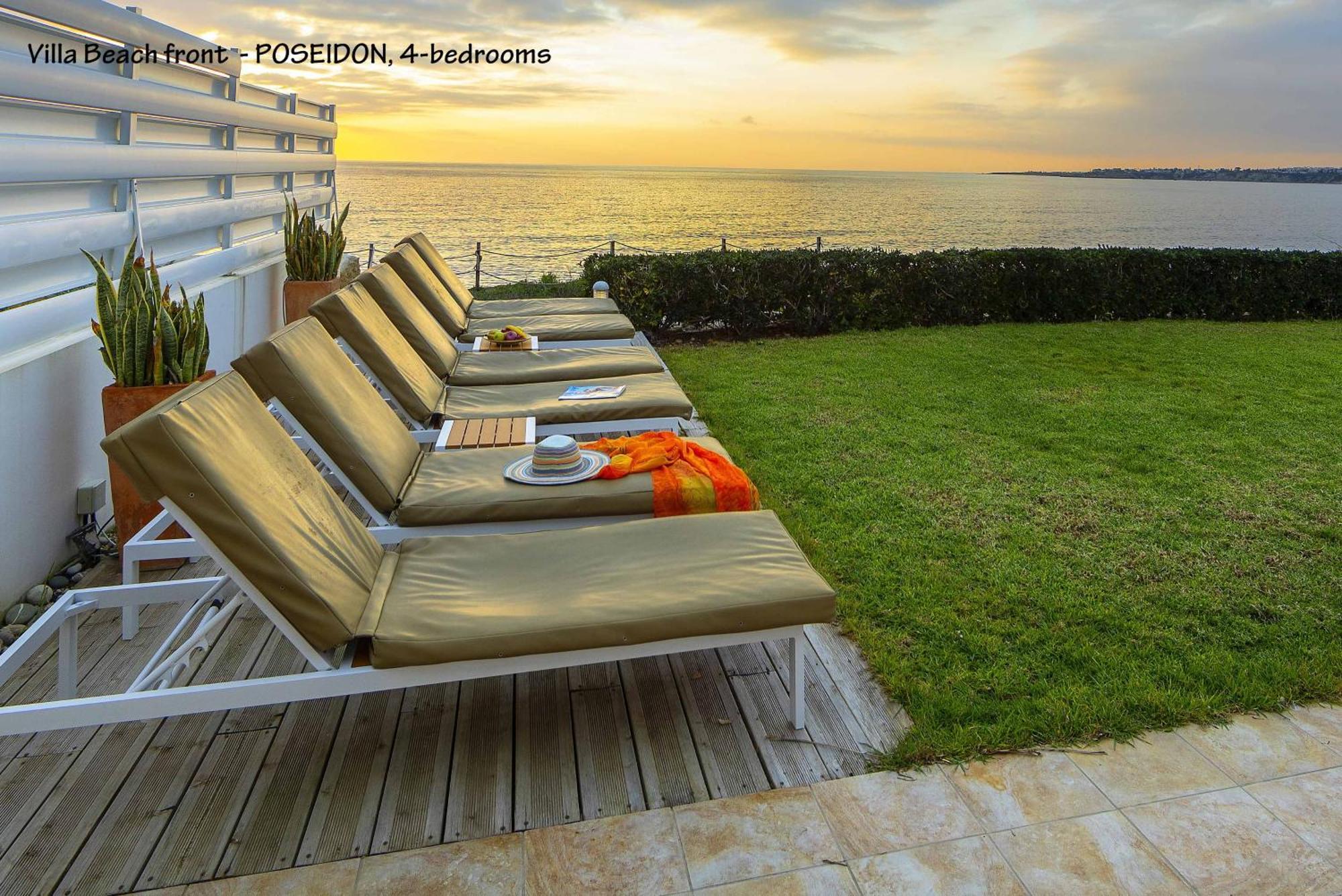 Blue Coral Beach Villas: Exclusive Oceanfront Retreat Coral Bay Exterior photo