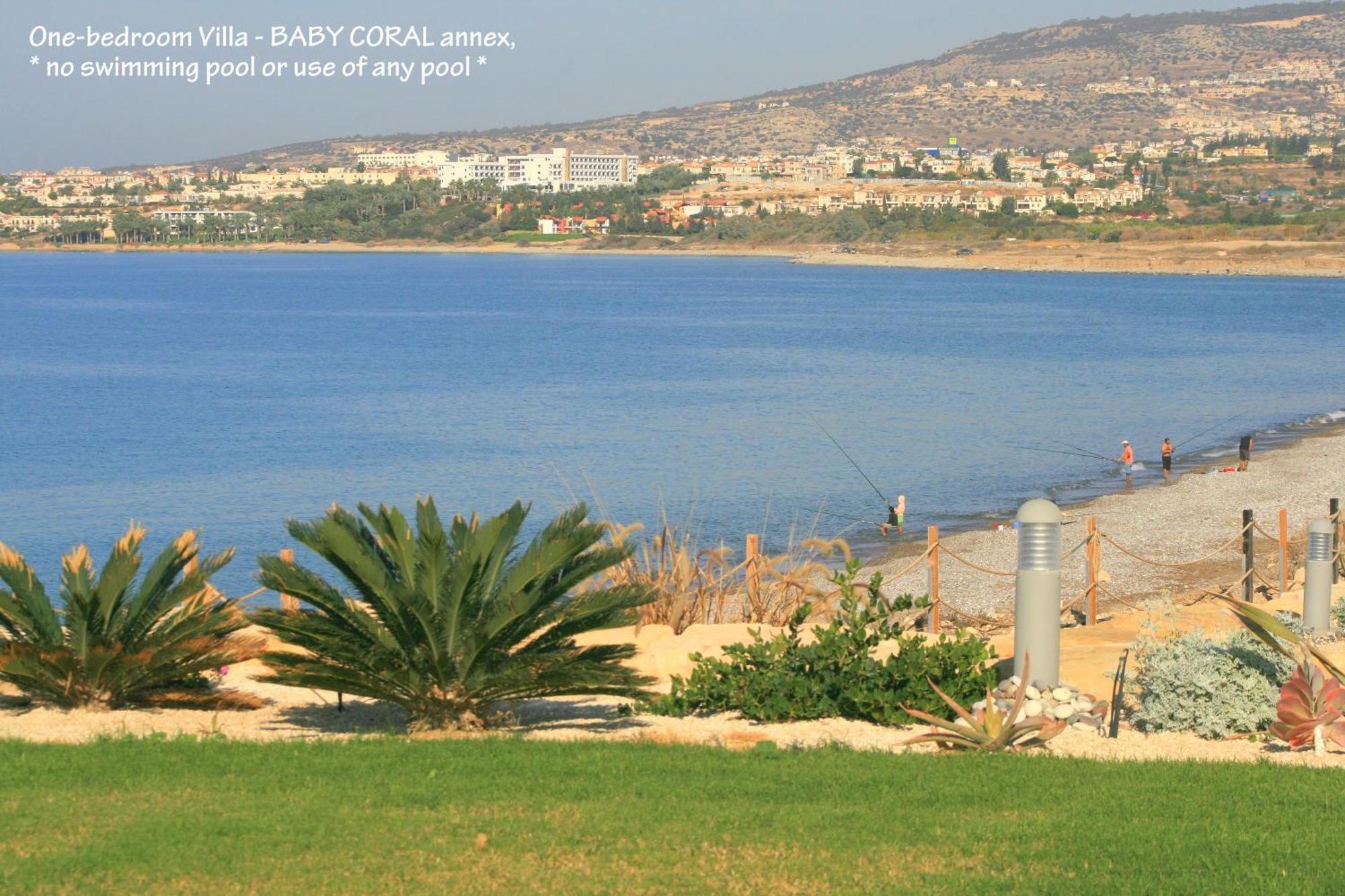 Blue Coral Beach Villas: Exclusive Oceanfront Retreat Coral Bay Exterior photo